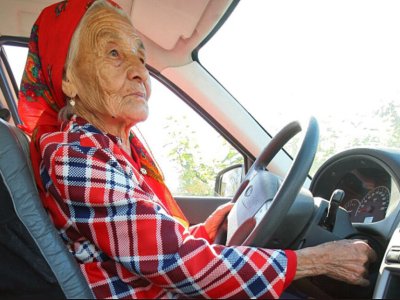 Пенсионерам хотят запретить управлять автомобилем