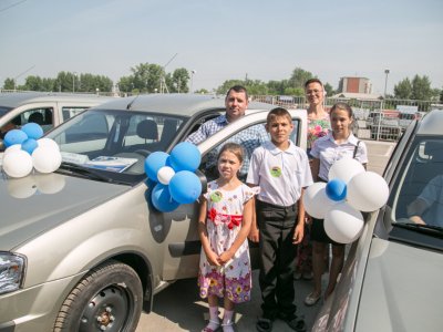 Решение принято: российским семьям выделят по 1,5 миллиона на покупку автомобиля