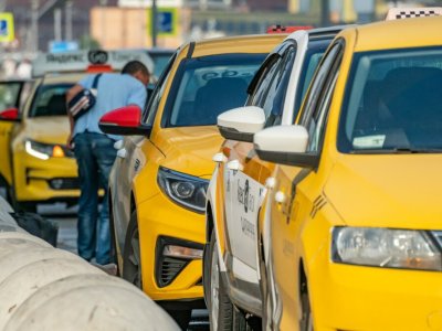 ФСБ будет следить за клиентами такси