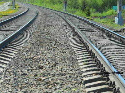 В поезде вела себя странно. В Башкирии на железнодорожных путях нашли труп женщины