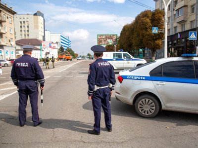 В России начали отлавливать нарушителей, разъезжающих по дорогам без госномеров