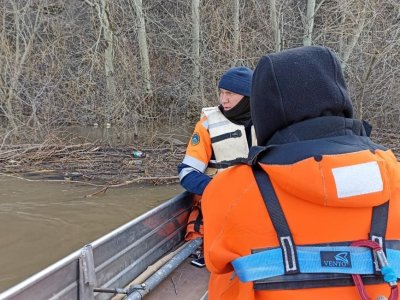 В Уфе спасатели обследовали 81 км реки Белой в поисках пропавших мальчиков