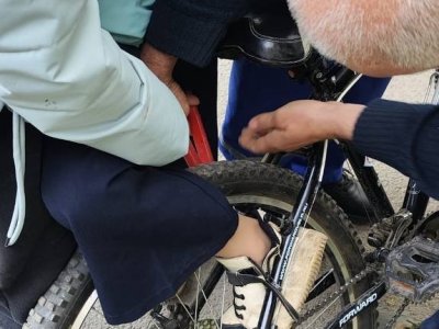 В Башкирии девочка застряла ногой в велосипеде